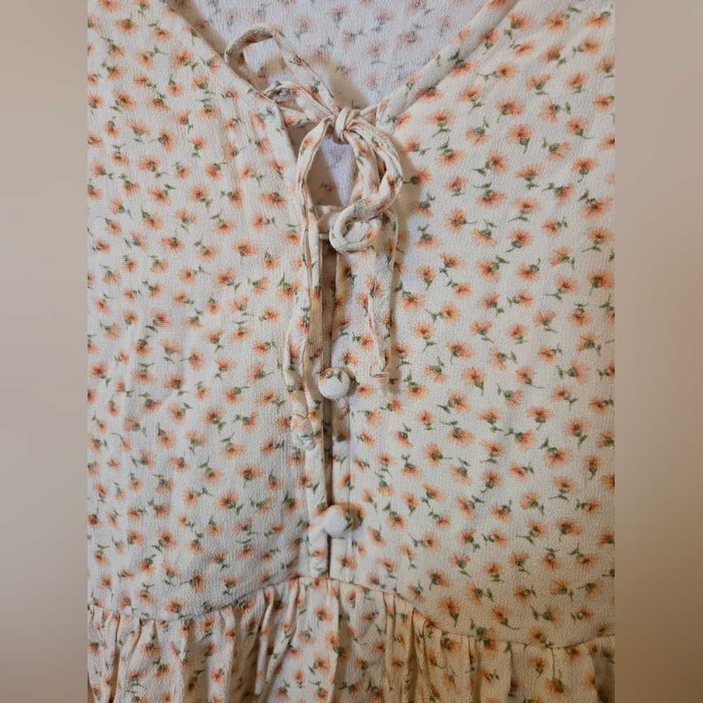 American Eagle Floral Cream Dress - Picture 4 of 8